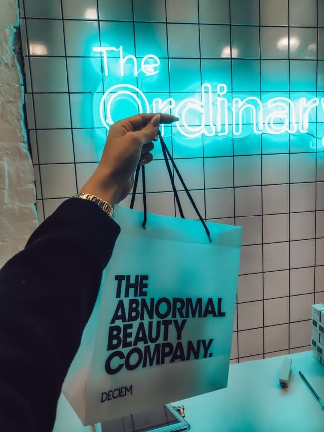 Place DECIEM The Abnormal Beauty Company