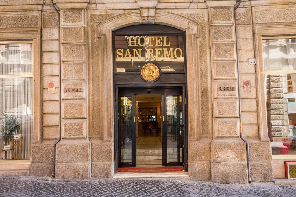 Place Hotel San Remo