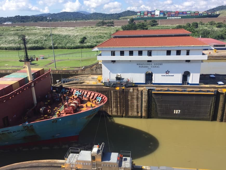 Place Panama Canal