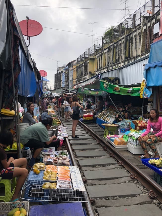 Place Maeklong