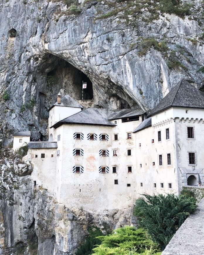 Place Predjama Castle