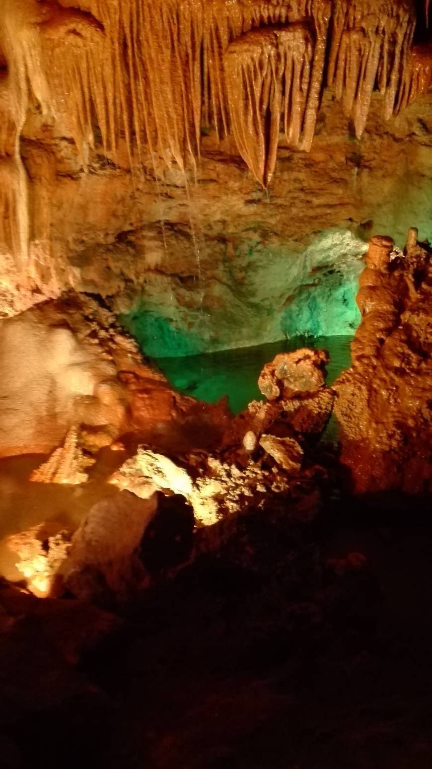 Lugar Grutas de Mira de Aire