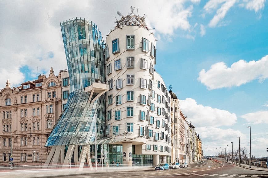 Lugar Dancing House