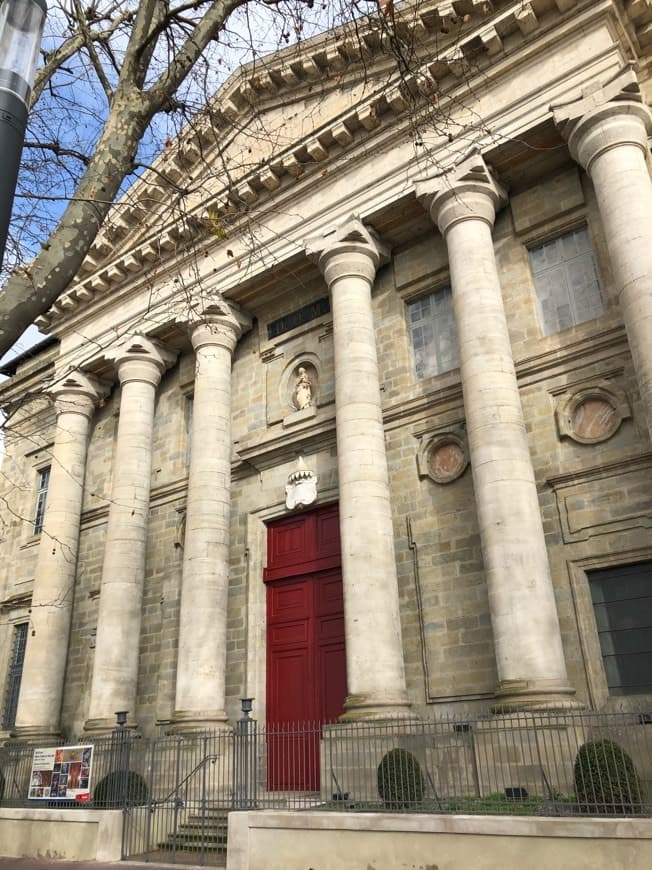 Place Basílica de la Dorada de Toulouse