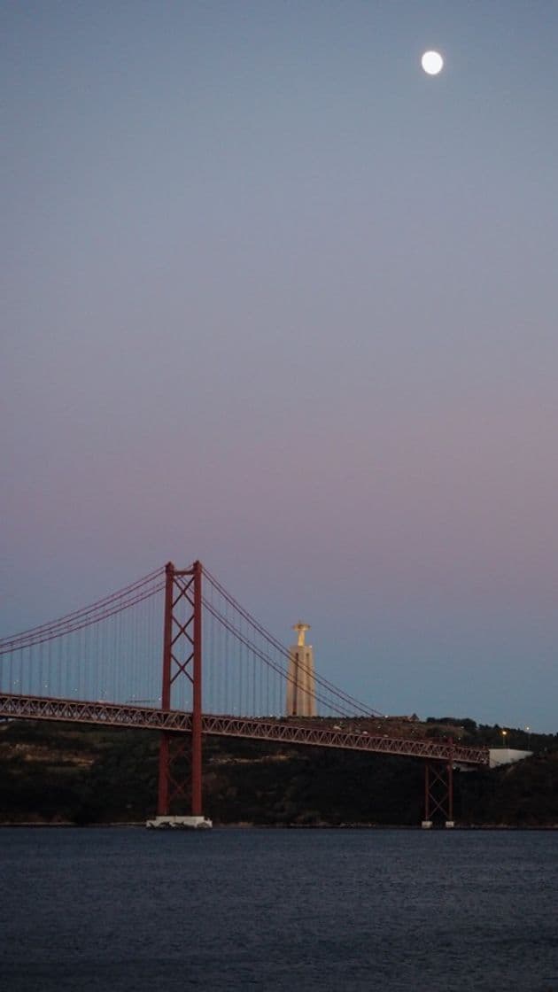 Lugar Puente 25 de Abril