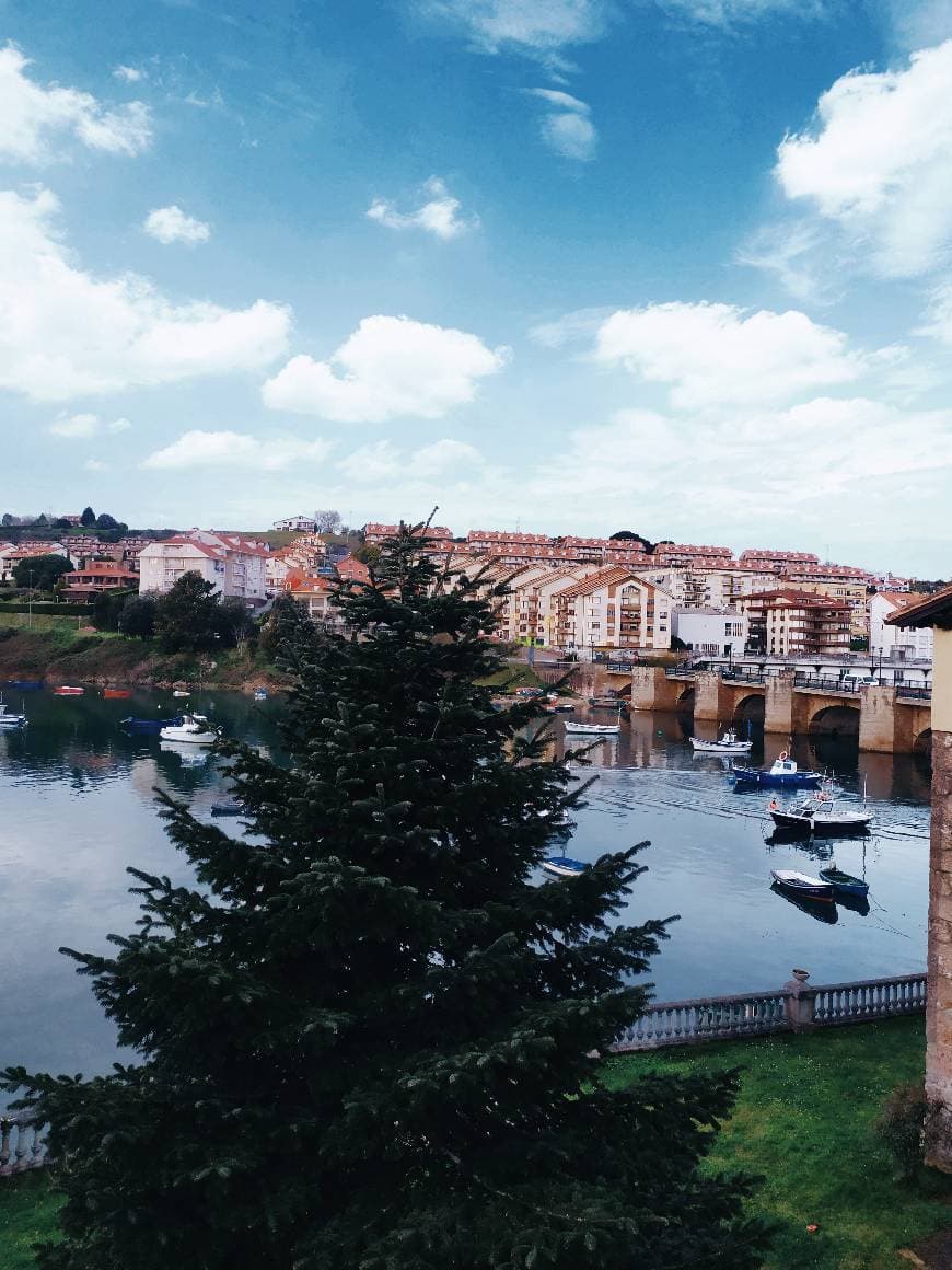 Place San Vicente de la Barquera