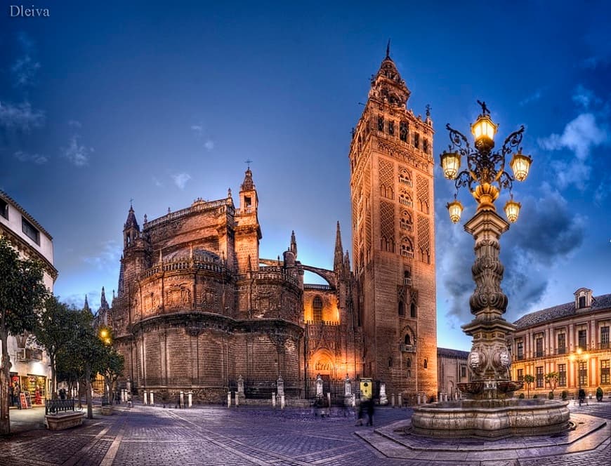 Fashion Catedral y Giralda (Sevilla)