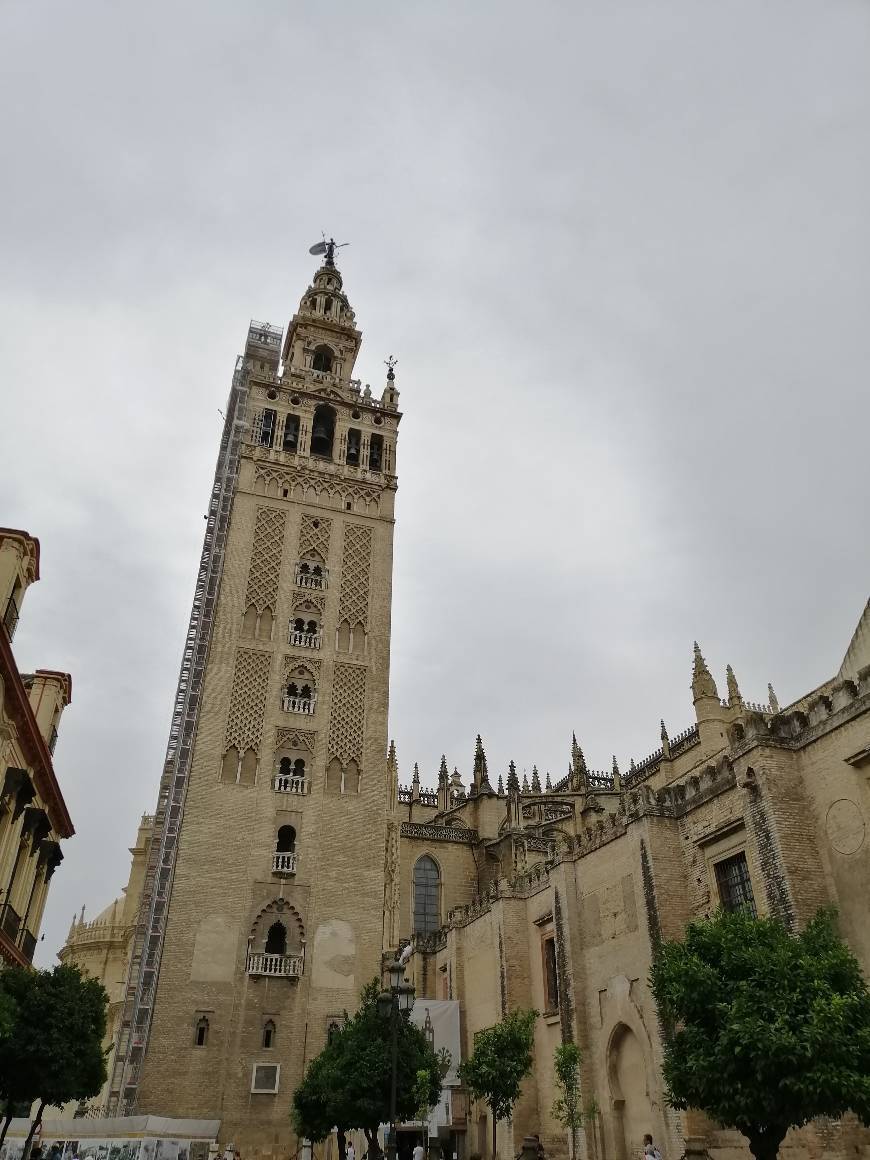 Place La Giralda 