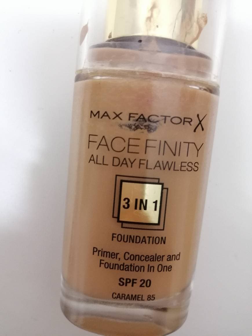 Place 2 x Max Factor Face Finity Flawless 3 in 1 Foundation 30ml