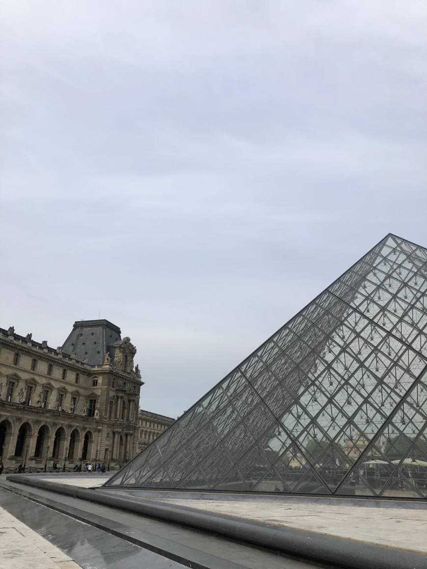 Lugar Museo del Louvre