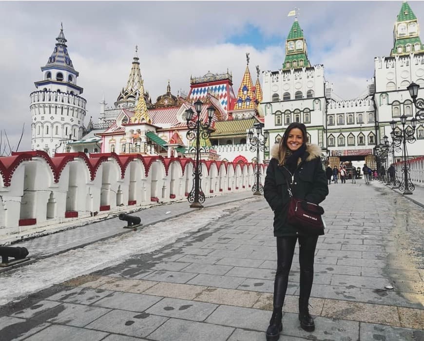 Place Izmailovo Market