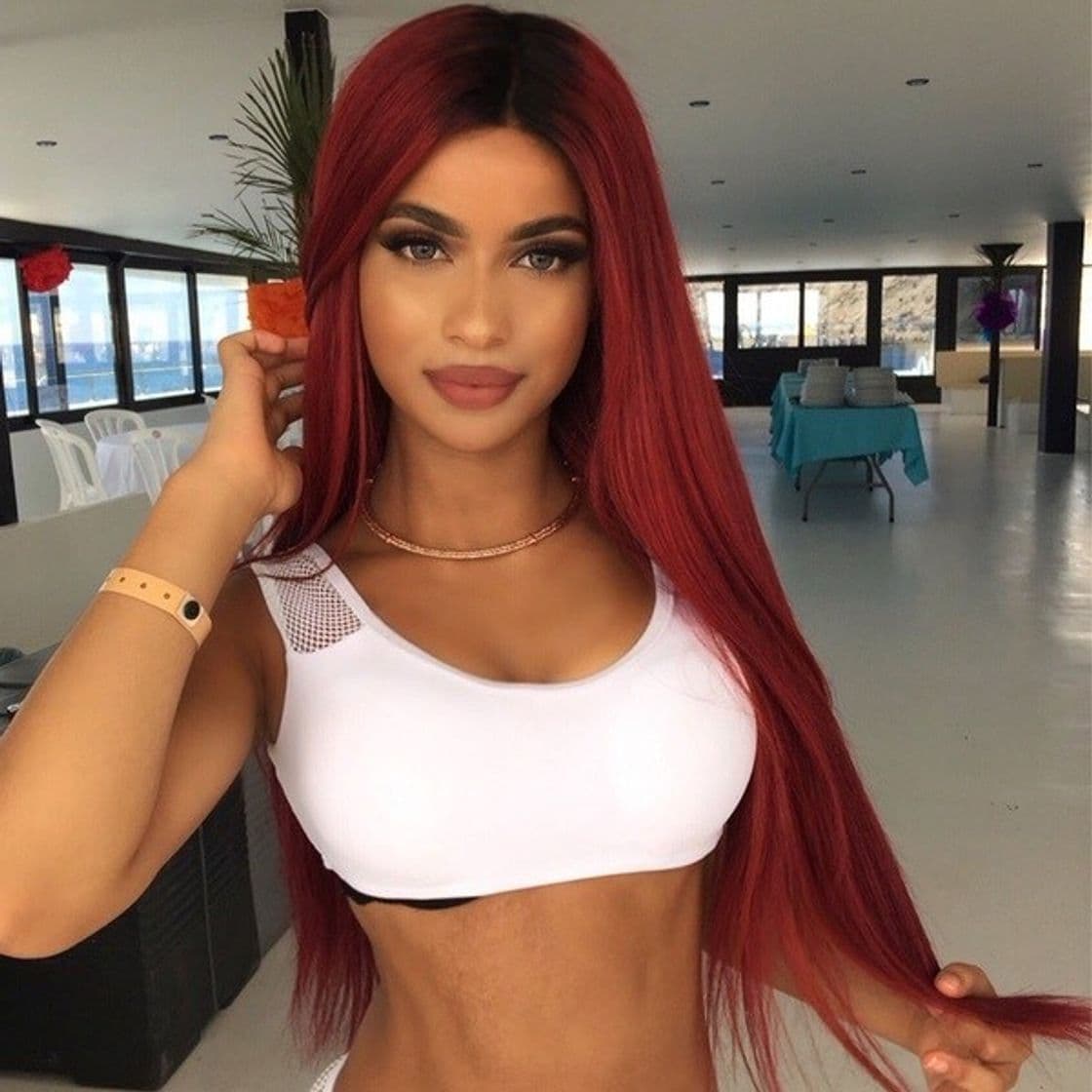 Moda #winered 💇🏽‍♀️