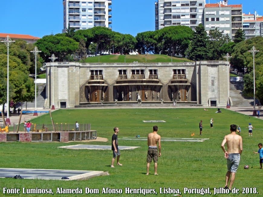 Place Fonte Luminosa