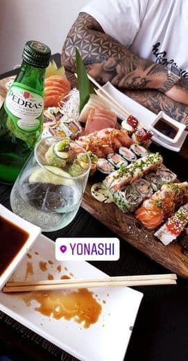 Restaurants Yo Nashi Sushi Bar