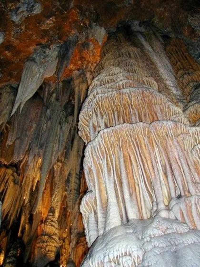 Place Cueva de Valporquero