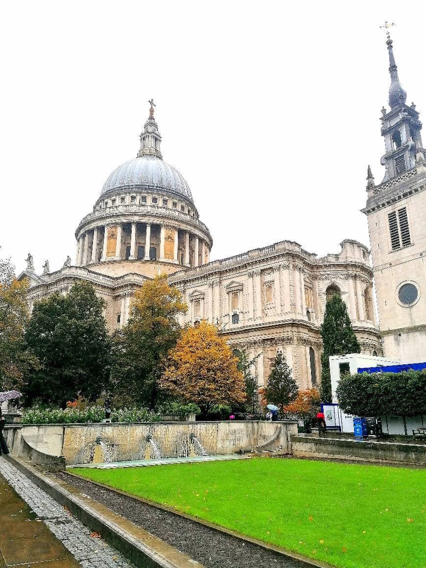 Place Catedral de Saint Paul