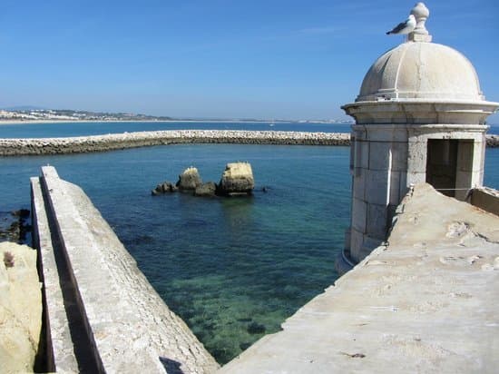 Place Forte da Ponta da Bandeira