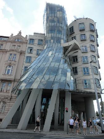 Lugar Dancing House