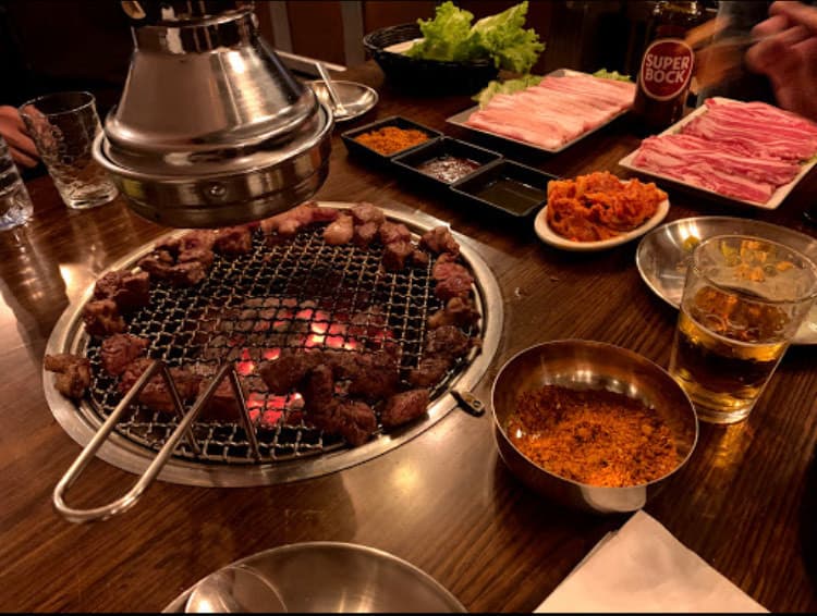 Restaurantes Han - Table Barbecue