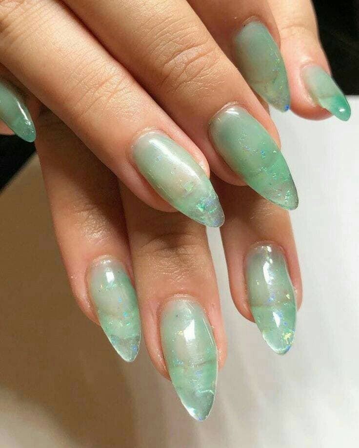 Moda Nails