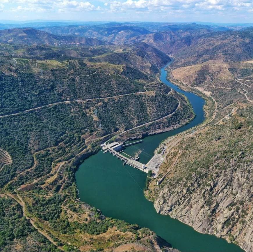 Lugar Miradouro de São Salvador do Mundo