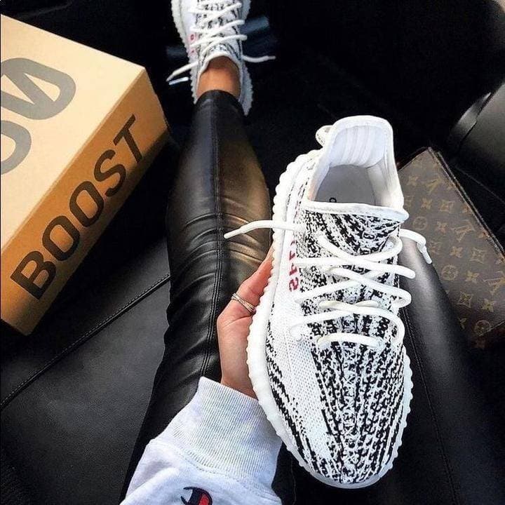 Fashion sneakers 💵