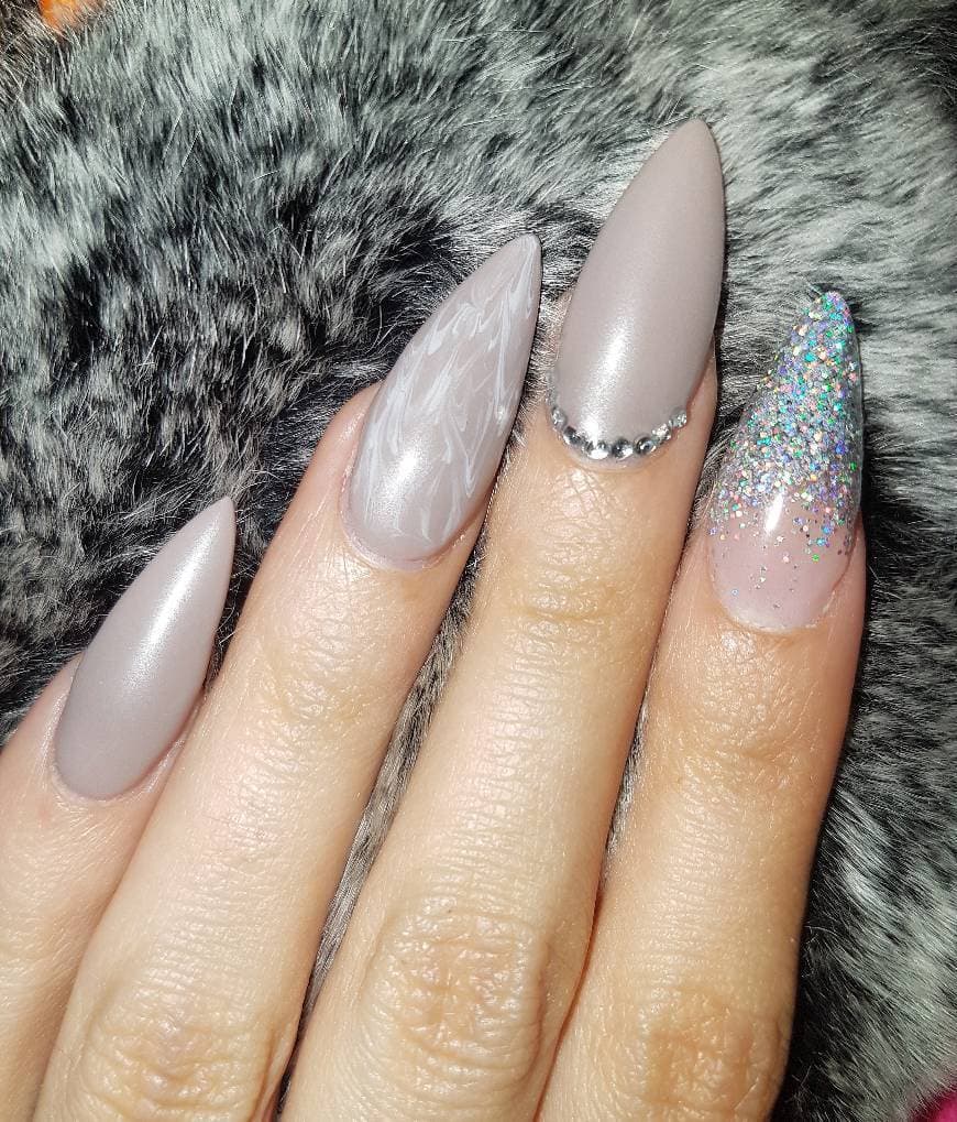 Fashion Nude Nails