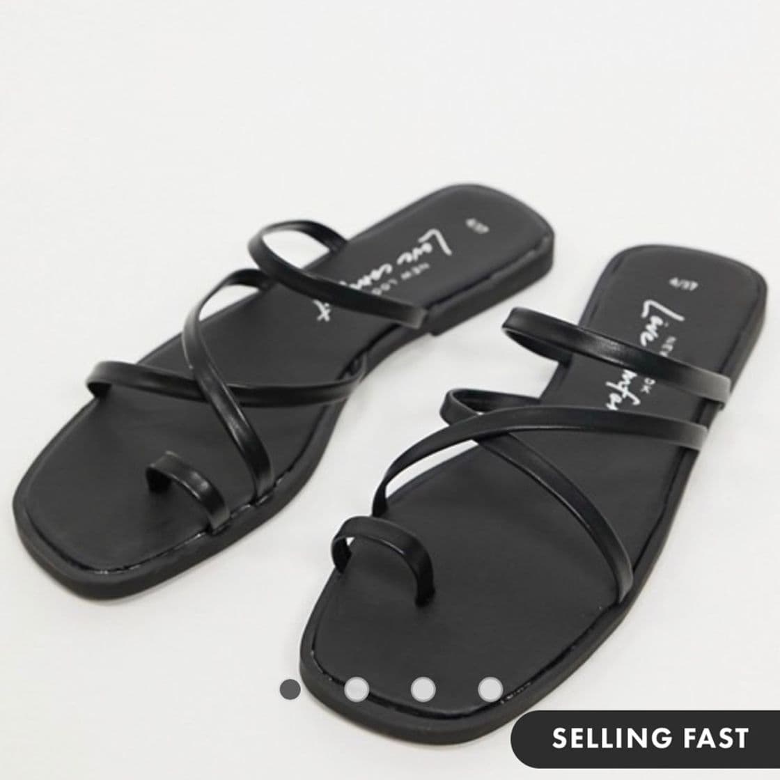 Moda Flat sandals