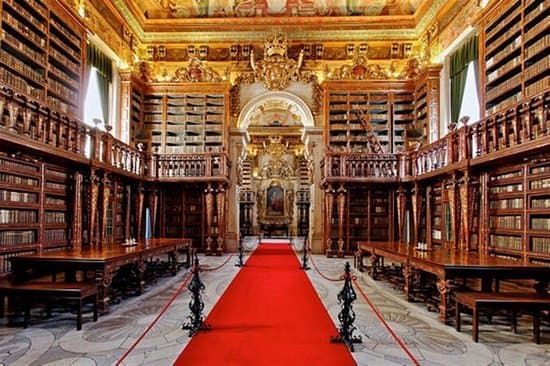 Place Biblioteca Joanina