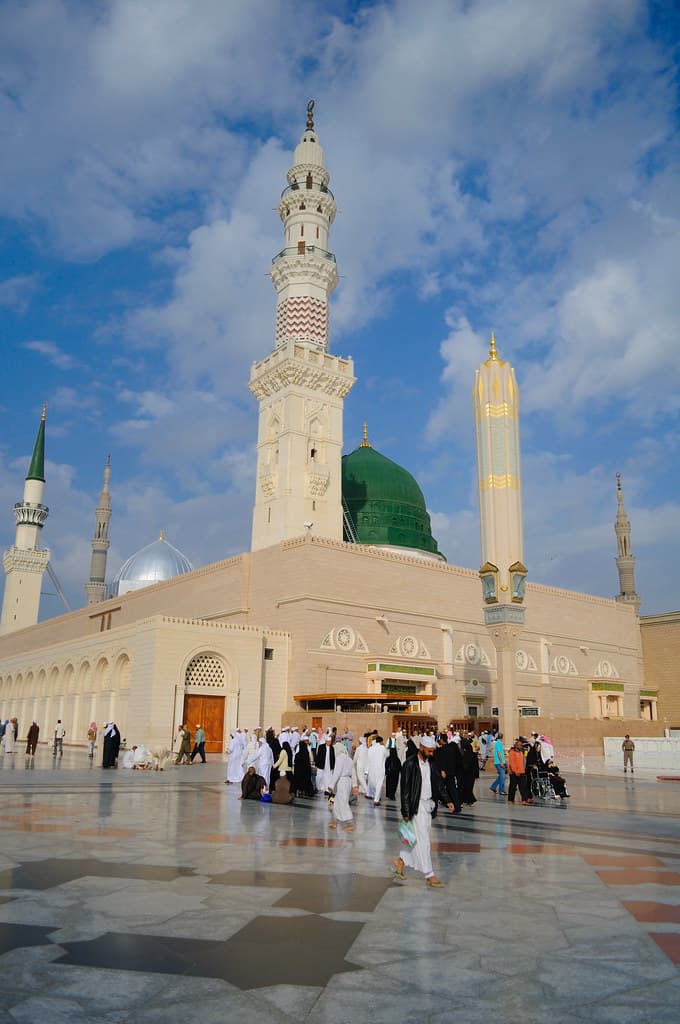 Place Masjid-e-Nabawi