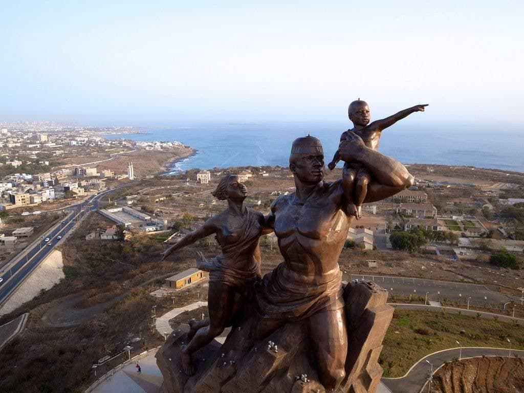 Lugar Monumento al Renacimiento Africano