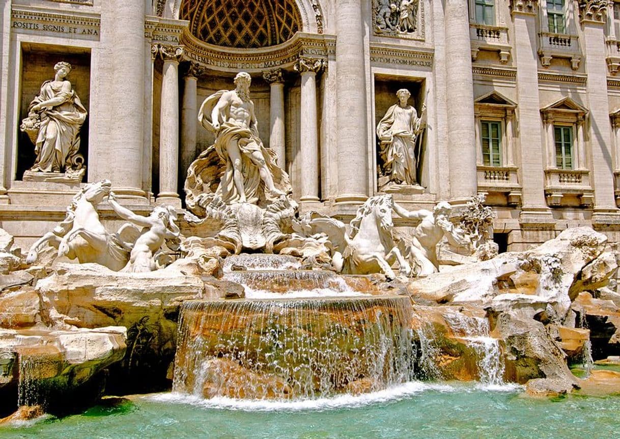 Place Fontana di Trevi