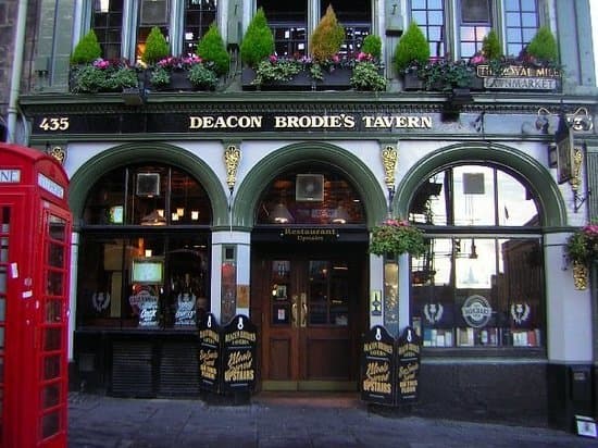 Place Deacon Brodies Tavern