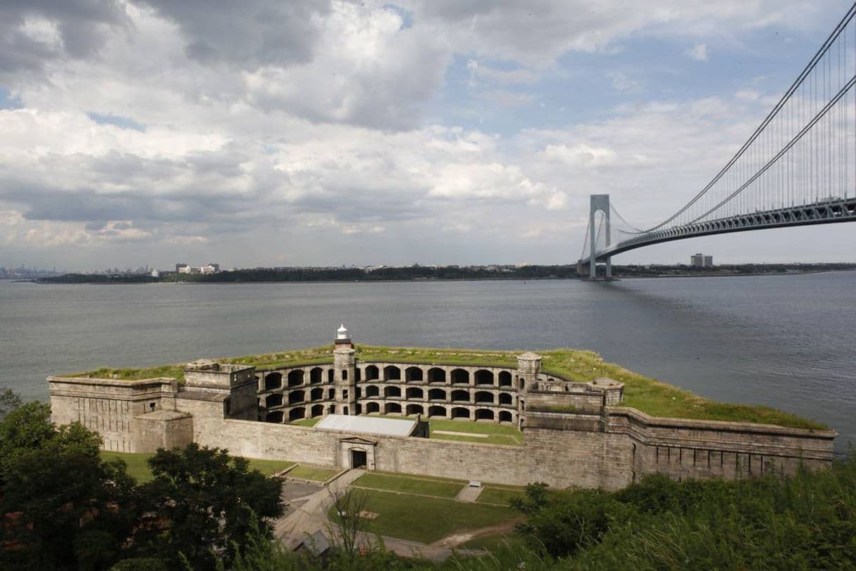 Place Fort Wadsworth