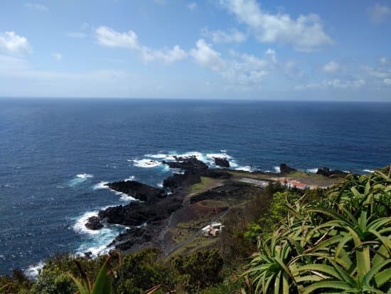 Place Ponta da Ferraria