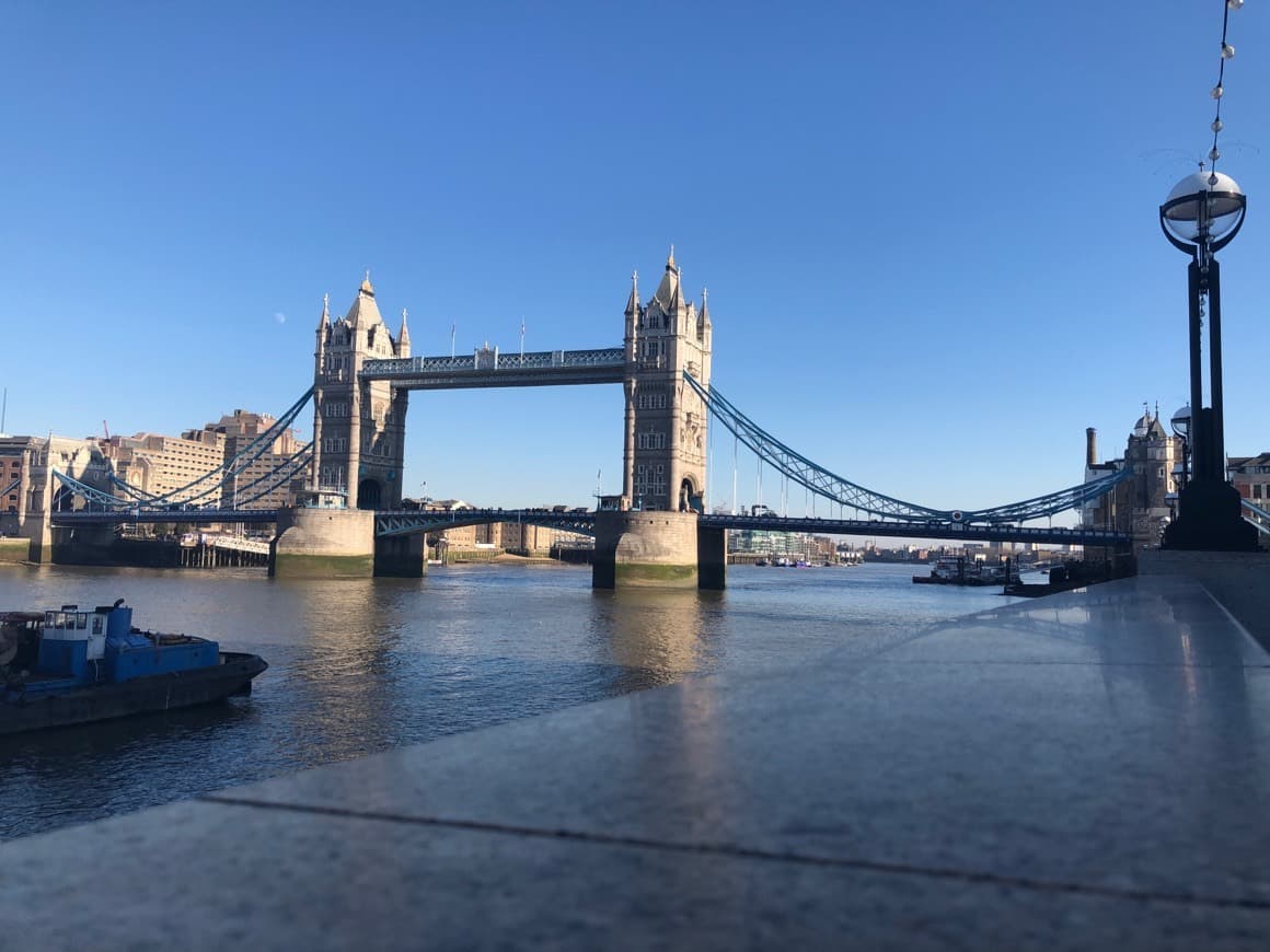 Place Tower Bridge