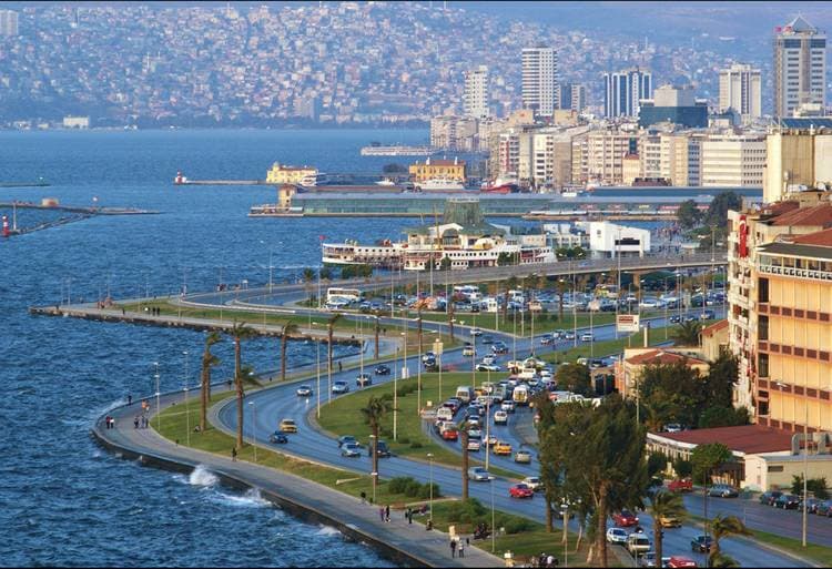 Lugar İzmir