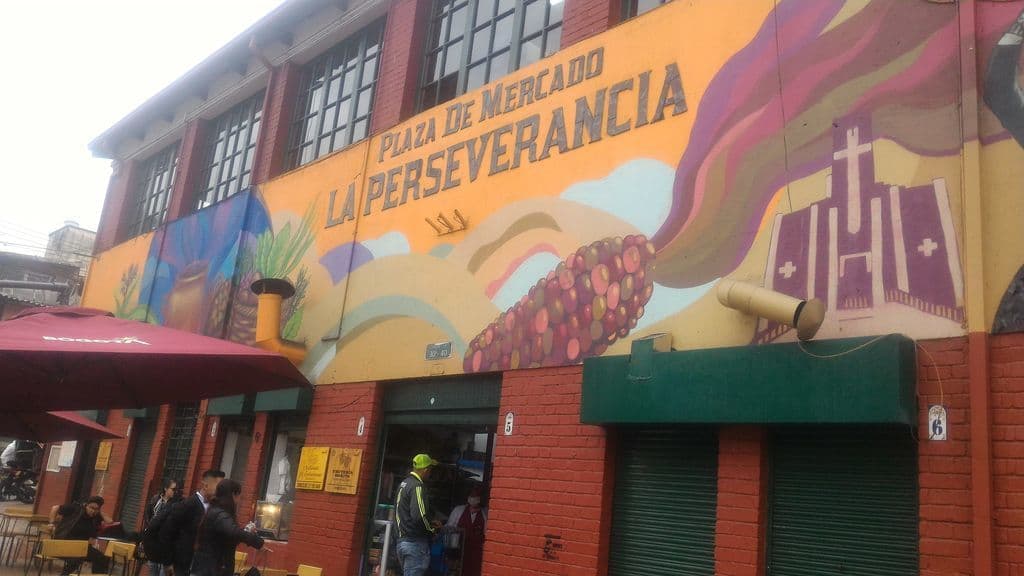 Lugar La Perseverancia Market Square