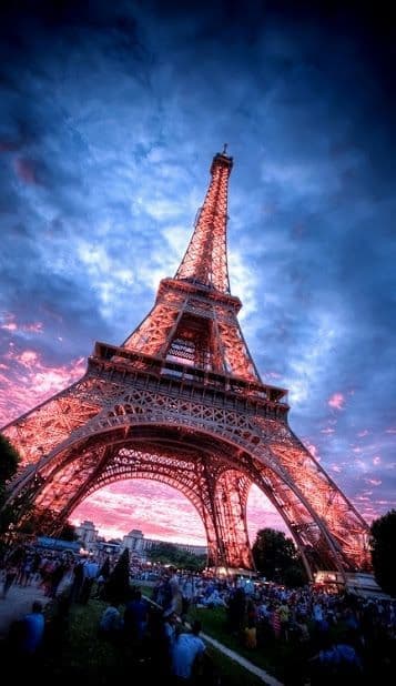 Place Torre Eiffel