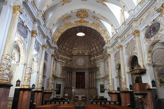 Place Real Parroquia de San Martín Obispo y San Antonio Abad