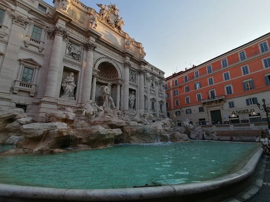 Lugar Fontana di Trevi