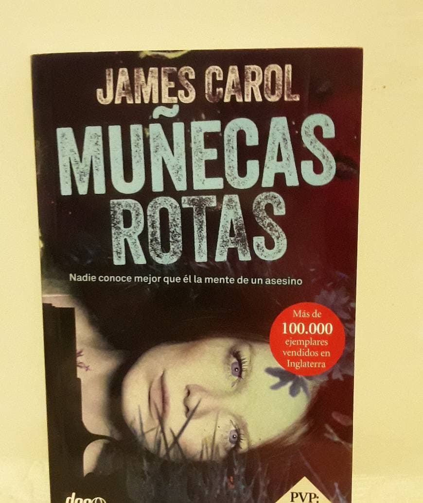 Libro Muñecas rotas de James Carol