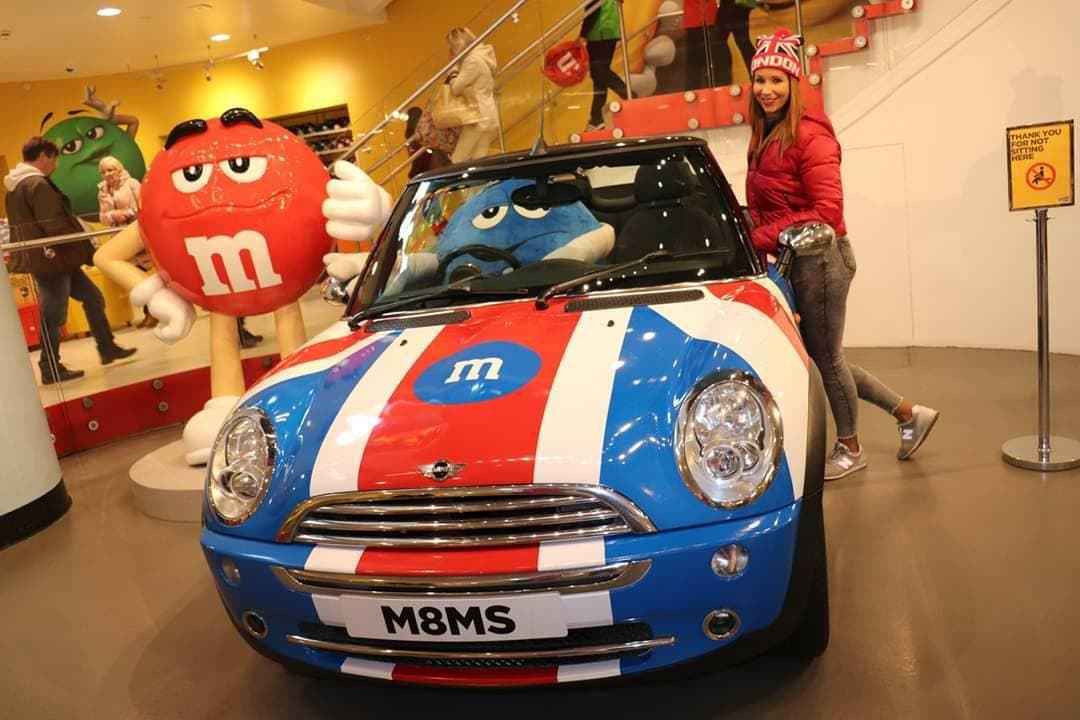 Lugar M & M News