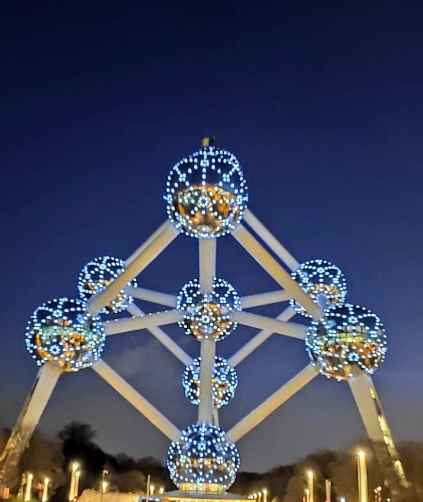 Place Atomium