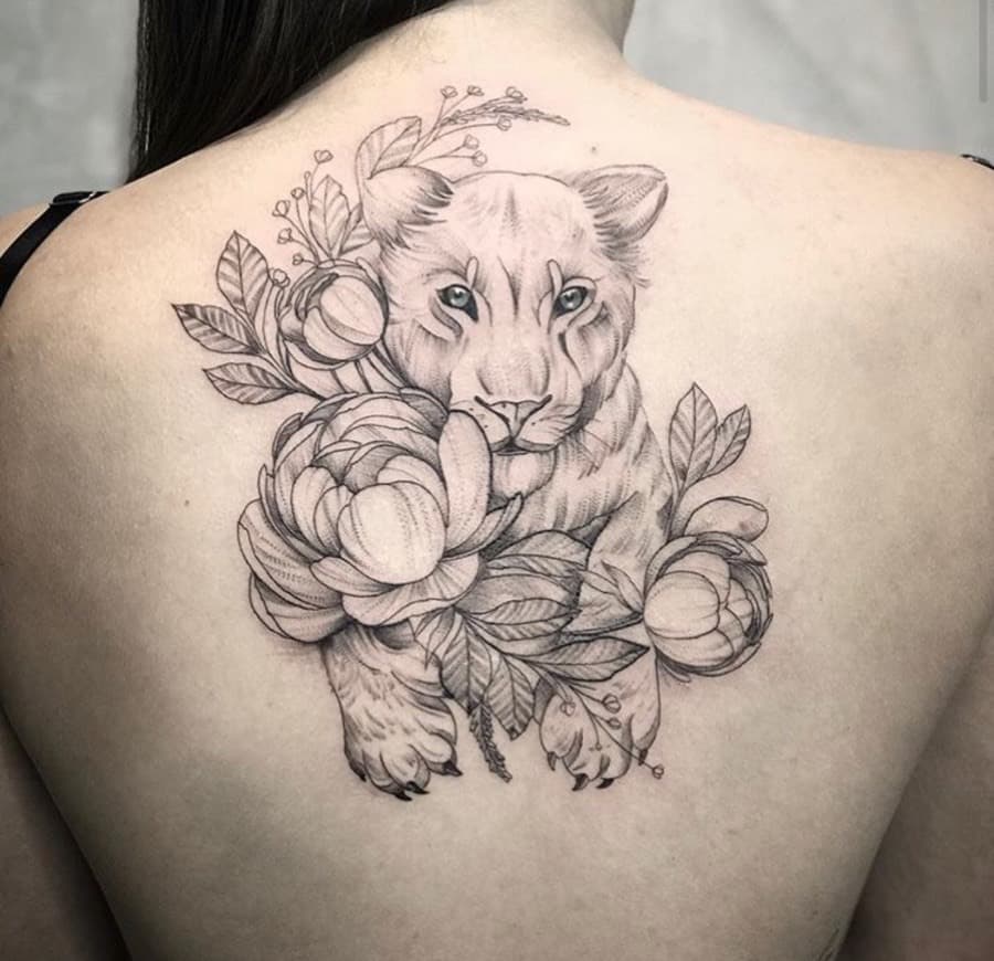 Moda Linda e delicada tatuagem 