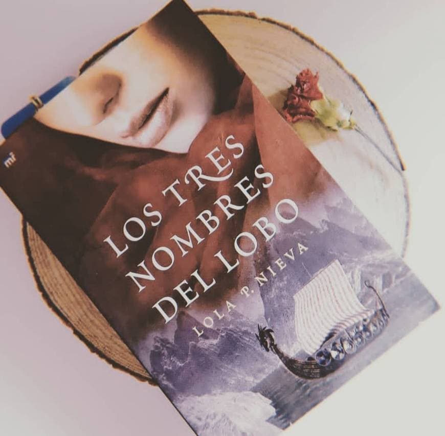 Libro Los tres nombres del lobo