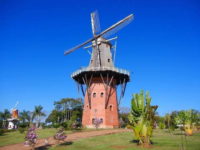 Lugar Moinho Povos Unidos em Holambra - SP