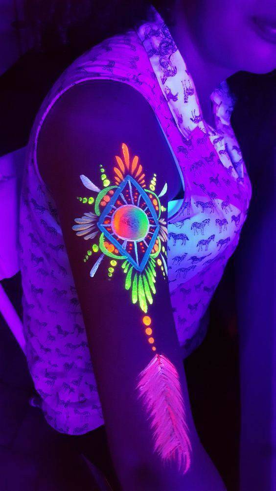 Moda Tatoo neon 🎀 