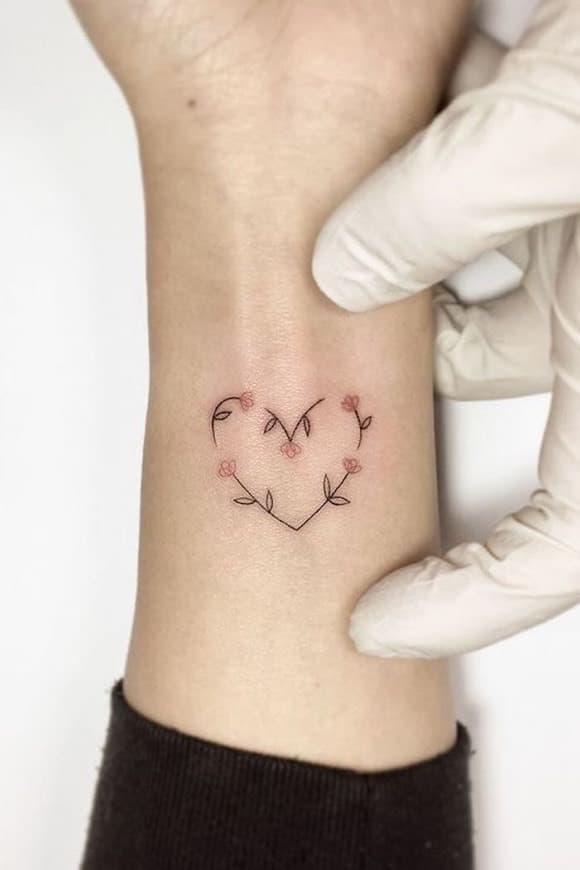 Moda Tatto feminina linda pra você amiga ❤️