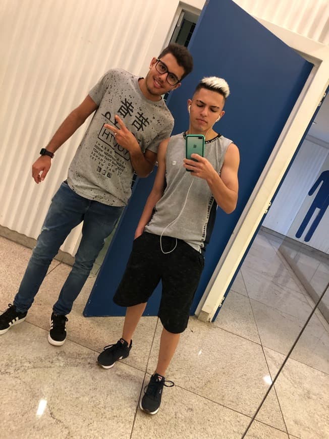 Fashion Época do platinado, junto com o irmão 🤙🏻